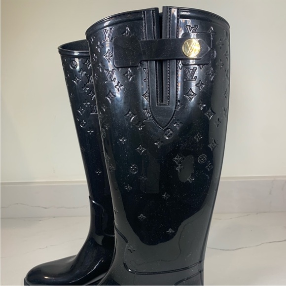Louis Vuitton Wellington Rain Boot - Picture 4 of 5